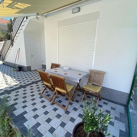 Apartmani Roko 드레베니크 외부 사진