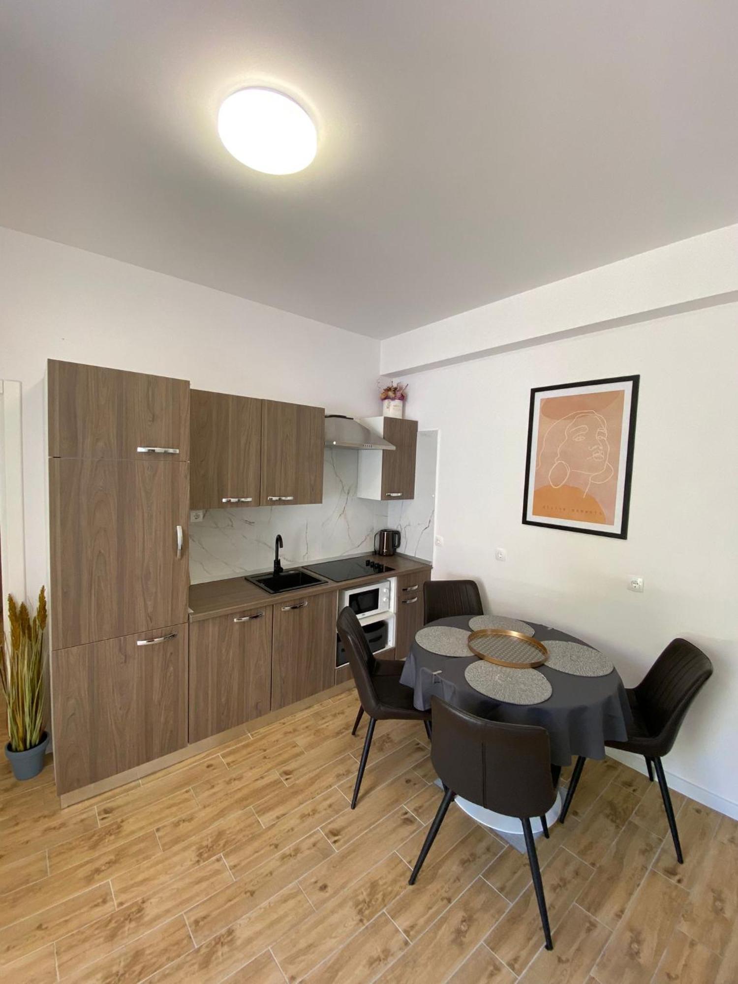 Apartmani Roko 드레베니크 외부 사진