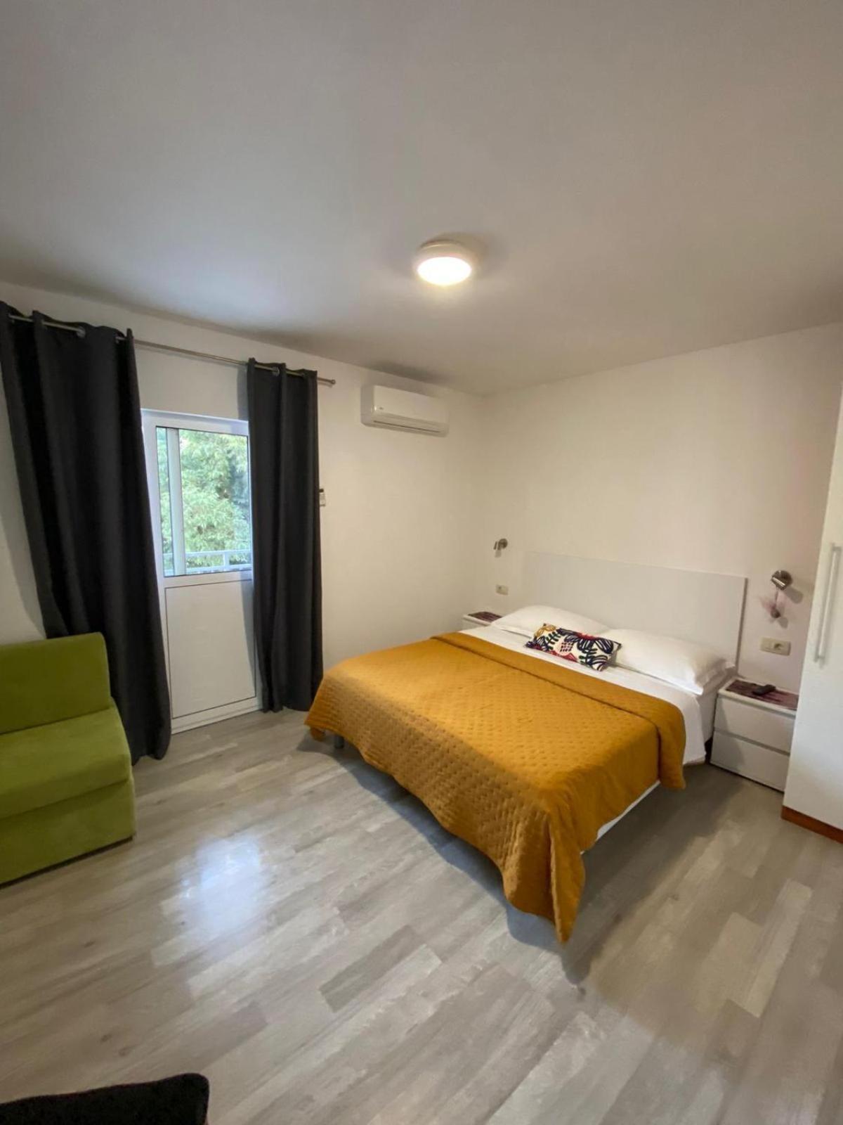 Apartmani Roko 드레베니크 외부 사진