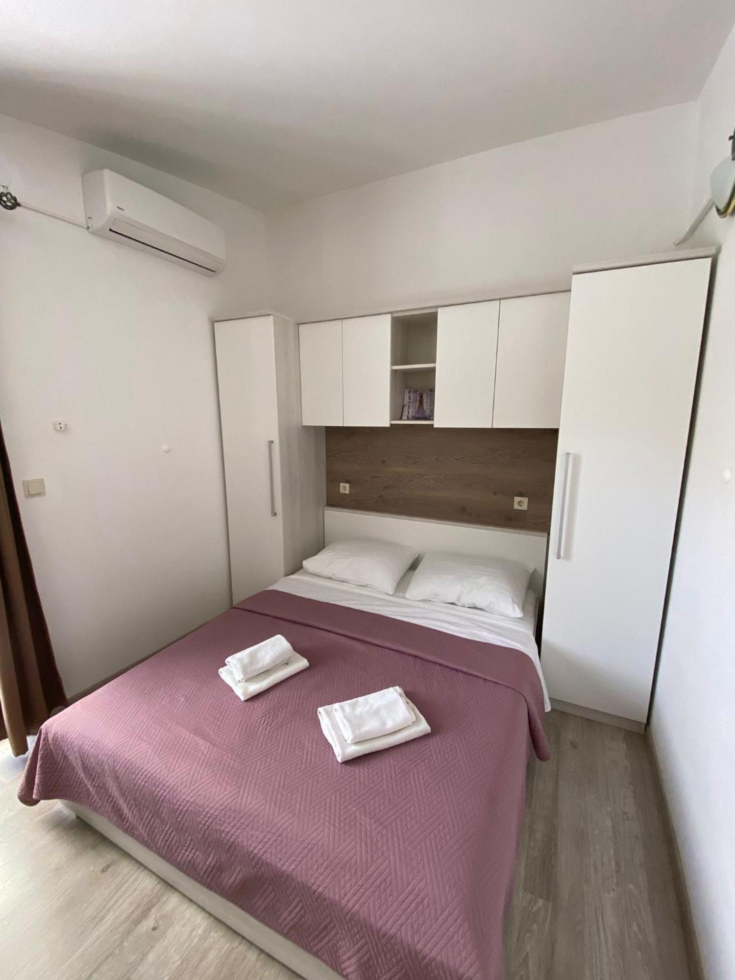 Apartmani Roko 드레베니크 외부 사진