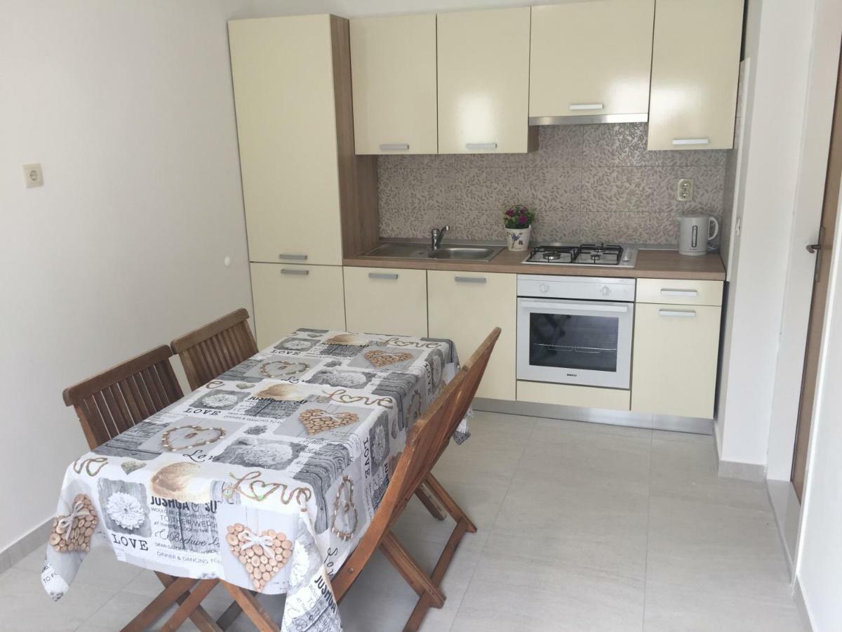 Apartmani Roko 드레베니크 외부 사진