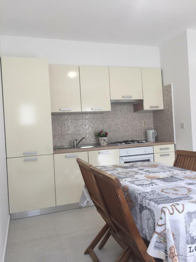 Apartmani Roko 드레베니크 외부 사진