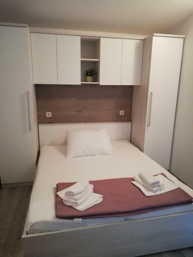 Apartmani Roko 드레베니크 외부 사진